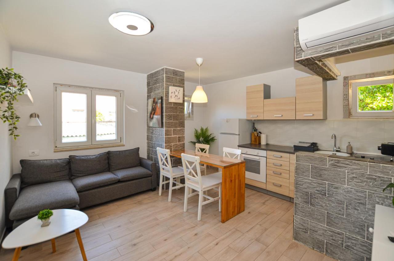 Apartments Iris Rovinj Eksteriør bilde