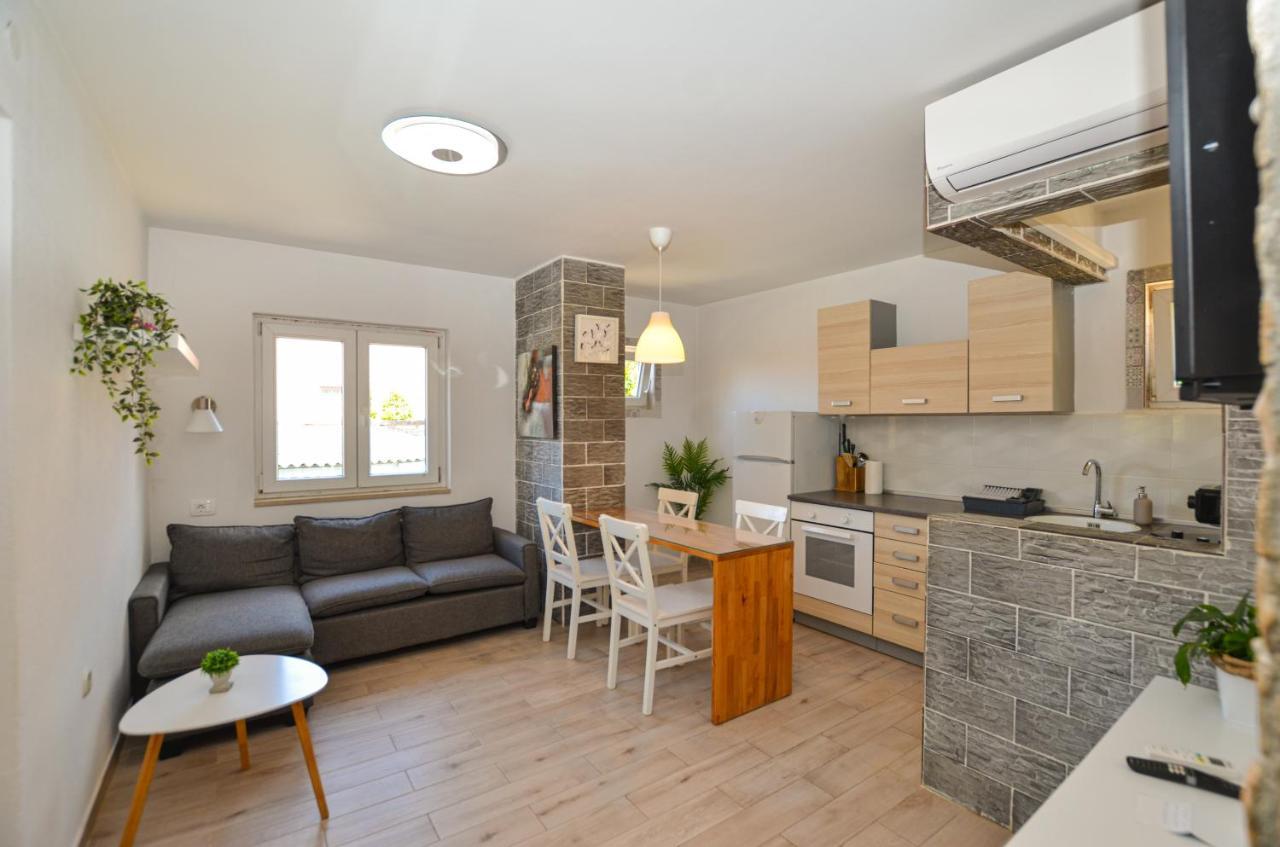 Apartments Iris Rovinj Eksteriør bilde